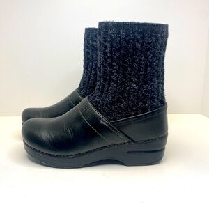 Dansko Chloe Black Clogs Eu Sz 37 Us Sz 6.5 EUC.